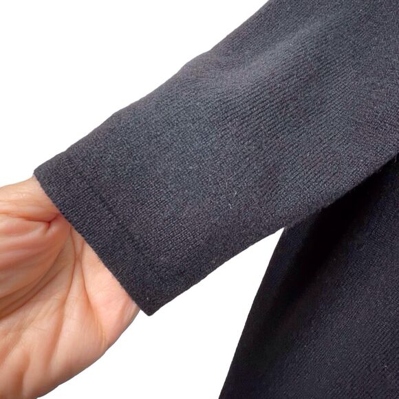 Neiman Marcus Cashmere Silk Boxy Sweater Black Medium Minimalist Luxe EUC - Picture 7 of 16